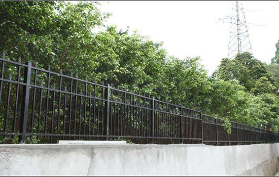 公園<a href=http://www.recherchecamping.com target=_blank class=infotextkey>圍欄網(wǎng)</a>
