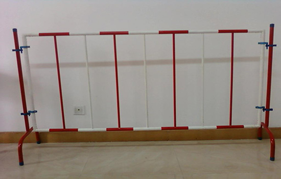 安全<a href=http://www.recherchecamping.com target=_blank class=infotextkey>護欄</a>
