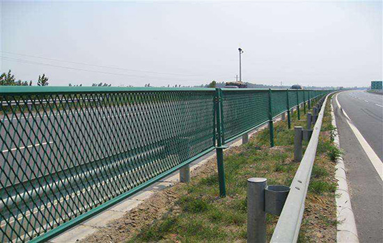 公路邊護欄材料